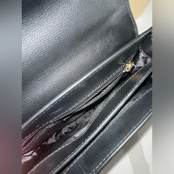 MICHAEL KORS Large Mott Leather Shoulder Bag - Picture 11 of 16